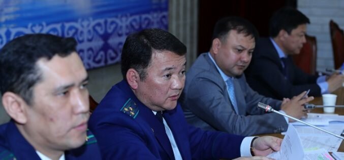 Генпрокурор КР: 1782 кыргызстанцев находятся в зарубежных тюрьмах
